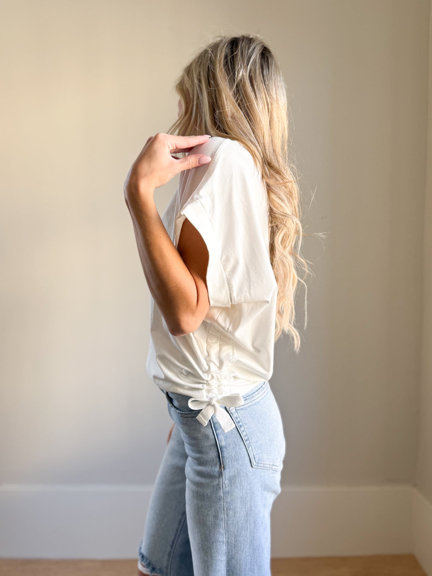 White Side Scrunch Tee